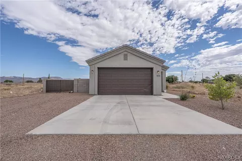 2743 Lovin Ave, Kingman, AZ 86401