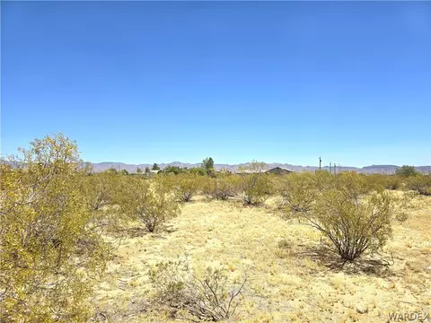 00 S Mormon Flat Rd, Golden Valley, AZ 86413