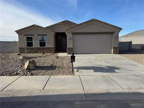 3301 Sonora Desert St, Kingman, AZ 86401