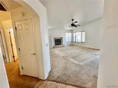 3910 E Packard Ave, Kingman, AZ 86409 photo 4