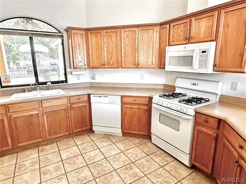 3910 E Packard Ave, Kingman, AZ 86409 photo 12
