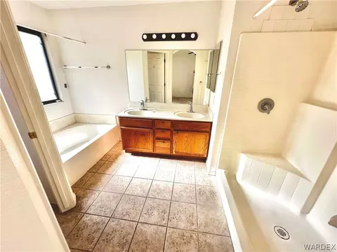 3910 E Packard Ave, Kingman, AZ 86409 photo 17
