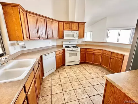3910 E Packard Ave, Kingman, AZ 86409 photo 11