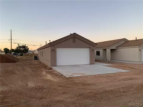 1675 E Hearne Ave, Kingman, AZ 86409 photo 2