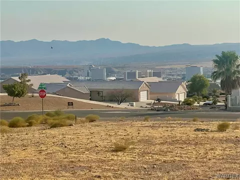 3341 Park Ridge Ave, Bullhead City, AZ 86429