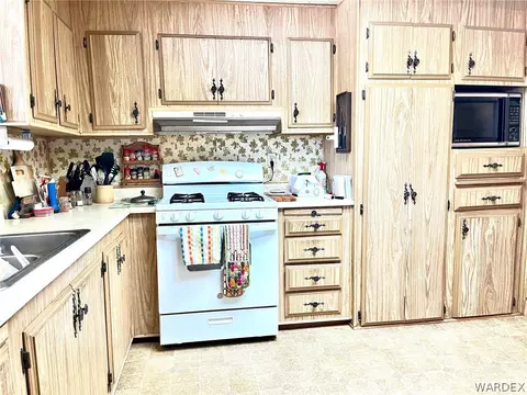 3182 E Packard Ave, Kingman, AZ 86409 photo 7