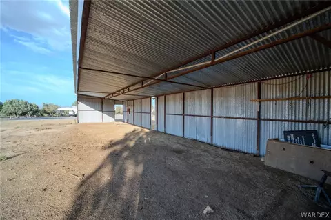 10270 E Blake Ranch Rd, Kingman, AZ 86401 photo 3