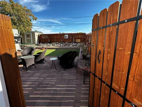119 E Oak St, Kingman, AZ 86401 photo 4