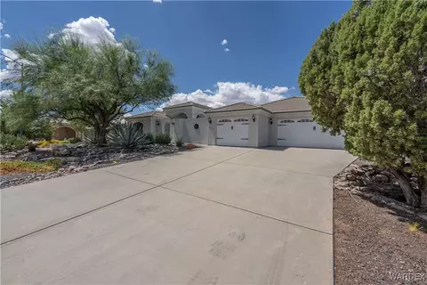 5579 N Storm Cloud Dr, Kingman, AZ 86409 photo 2