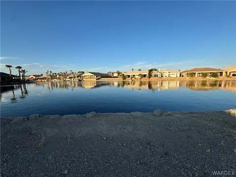 6136 S Via Del Aqua Dr, Fort Mohave, AZ 86426