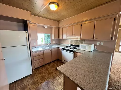605 E Beverly Ave, Kingman, AZ 86409 photo 8