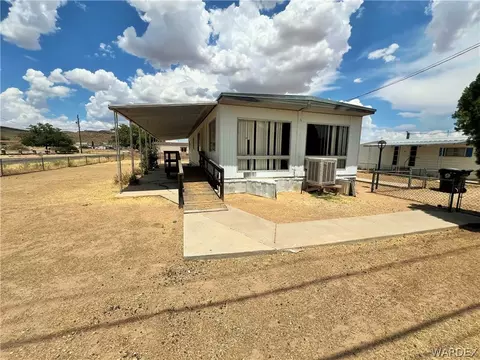 605 E Beverly Ave, Kingman, AZ 86409 photo 2