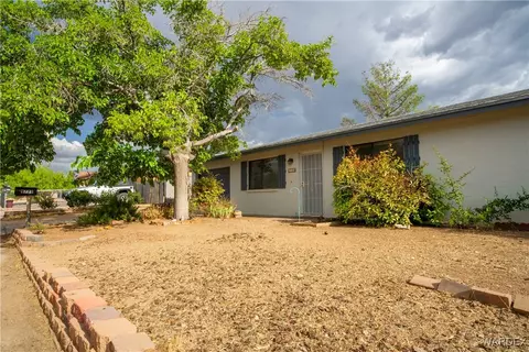 2728 Lillie Ave, Kingman, AZ 86401