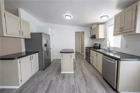 3734 E Devlin Ave, Kingman, AZ 86409 photo 5