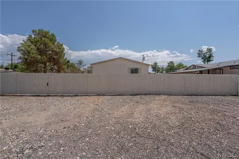 3734 E Devlin Ave, Kingman, AZ 86409 photo 2