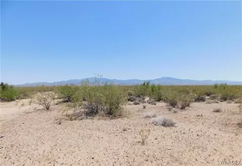 lot989 S Tombstone Trl, Golden Valley, AZ 86413