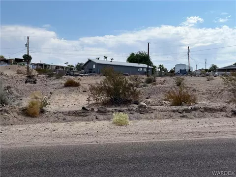 4647 E Beach Dr, Topock, AZ 86436