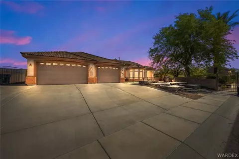 2595 Majestic Way, Bullhead City, AZ 86442