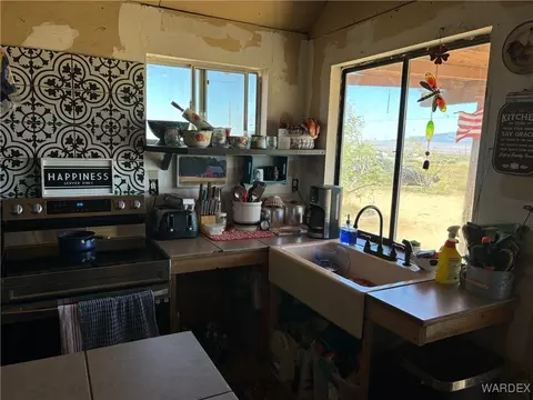 2391 E Calle Roberta, Kingman, AZ 86409 photo 5