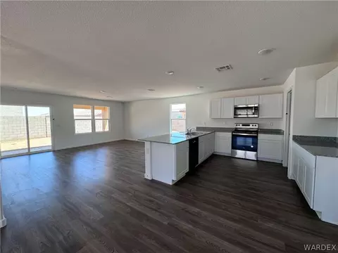 3635 E Mariscal Dr, Kingman, AZ 86409 photo 6