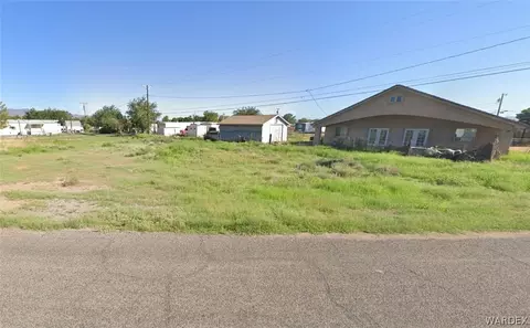 3575 E Lory Ln, Kingman, AZ 86409