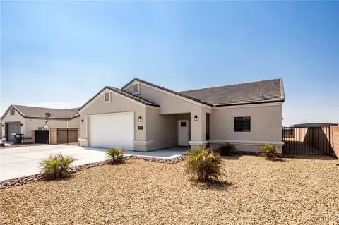 2210 E Hammer Ln, Fort Mohave, AZ 86426