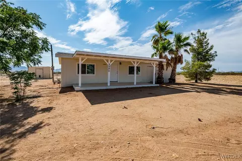 5580 W Sandcastle Dr, Golden Valley, AZ 86413