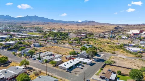 524 Stowell Ave, Kingman, AZ 86401 photo 2