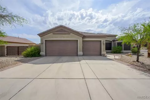 926 Waterford Dr, Bullhead City, AZ 86429