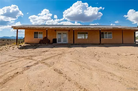 Exterior - 11805 E Cholla Tree Ln, Kingman, AZ 86401 photo 6 of 22