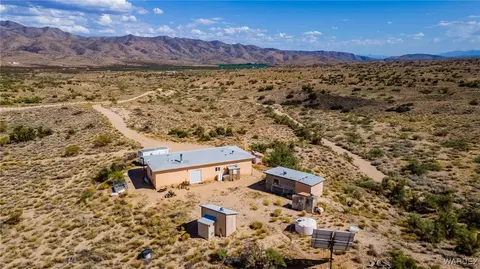 Exterior - 11805 E Cholla Tree Ln, Kingman, AZ 86401 photo 2 of 22