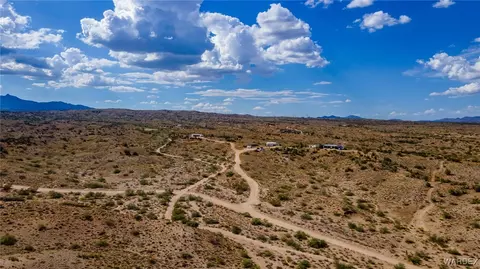 View/Area - 11805 E Cholla Tree Ln, Kingman, AZ 86401 photo 3 of 6