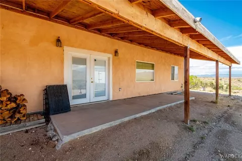 Exterior - 11805 E Cholla Tree Ln, Kingman, AZ 86401 photo 8 of 22
