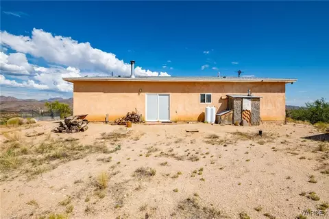 Exterior - 11805 E Cholla Tree Ln, Kingman, AZ 86401 photo 11 of 22