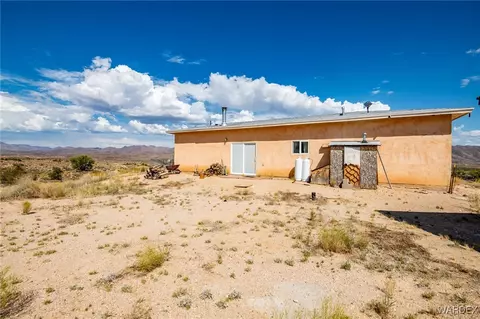 Exterior - 11805 E Cholla Tree Ln, Kingman, AZ 86401 photo 10 of 22