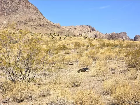 00 S Kaibab Rd, Golden Valley, AZ 86413