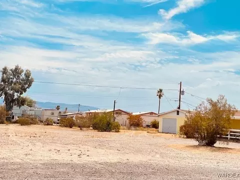 5648 S Ruby St, Fort Mohave, AZ 86426