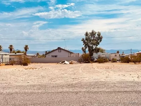 5642 S Ruby St, Fort Mohave, AZ 86426