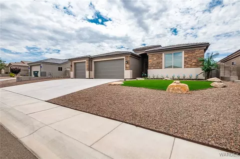 3332 Brenda Ave, Kingman, AZ 86401