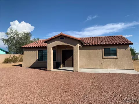 7148 W Burro Dr, Golden Valley, AZ 86413