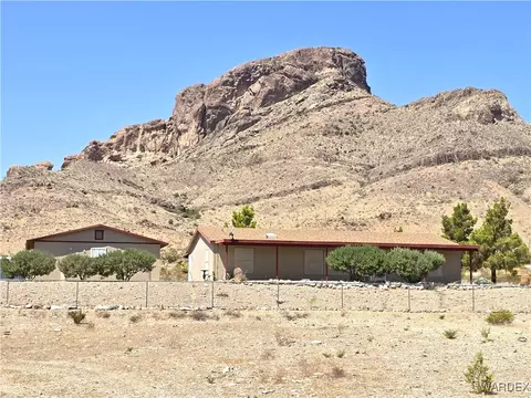 8924 W Bolsa Dr, Golden Valley, AZ 86413