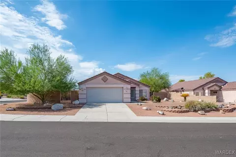 2394 Columbus Dr, Bullhead City, AZ 86442