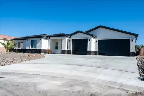 2221 Shadow Canyon Dr, Bullhead City, AZ 86442