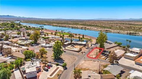 2167 Whitewater Dr, Bullhead City, AZ 86442