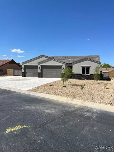 2929 Sidewheel Dr, Bullhead City, AZ 86429