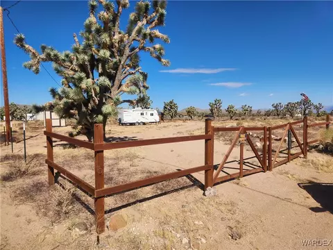 26601 N Ocotillo Rd, Meadview, AZ 86444