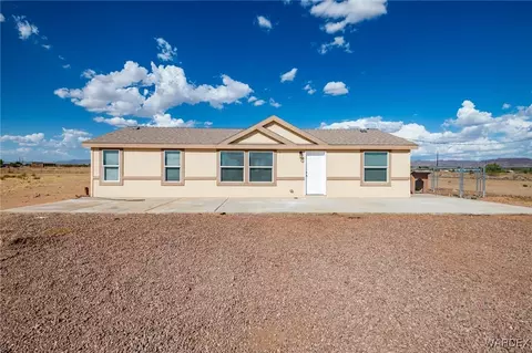 842 S Loretta Ln, Golden Valley, AZ 86413