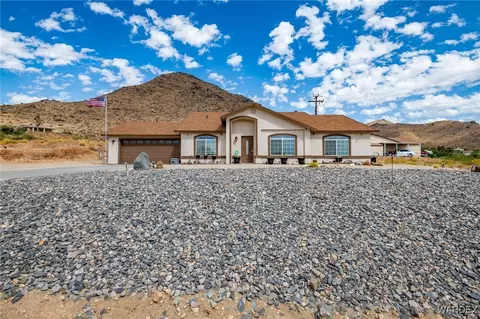 4178 N Bluff Rd, Golden Valley, AZ 86413