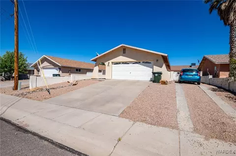 3216 N Jewel St, Kingman, AZ 86401