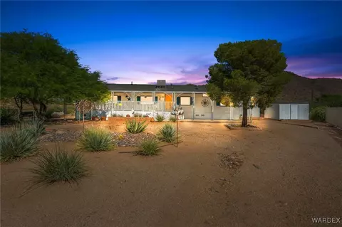 3314 W Gordon Ln, Golden Valley, AZ 86413